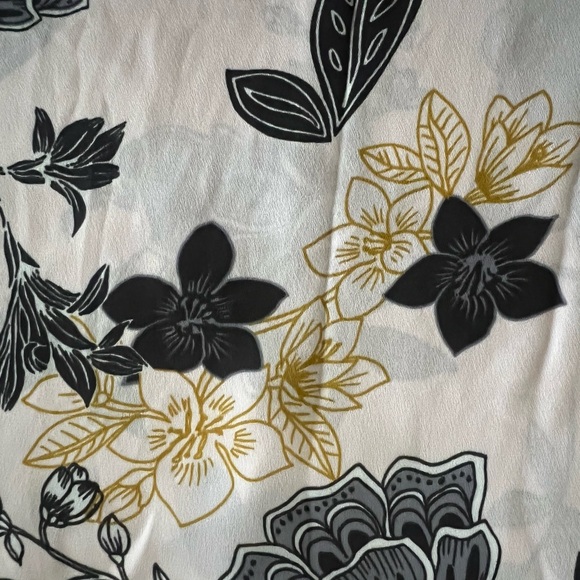 LOFT Blouse - Picture 3 of 7